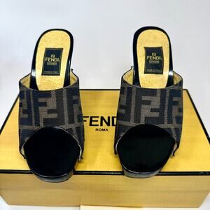 FENDI ZUCCA PRINT WOOD PEEP TOE HEELS 36 VINTAGE